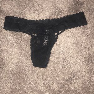 Thong - multiple pairs